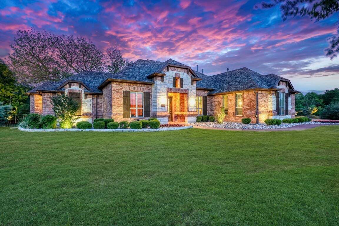 2885 Forest Hill Dr